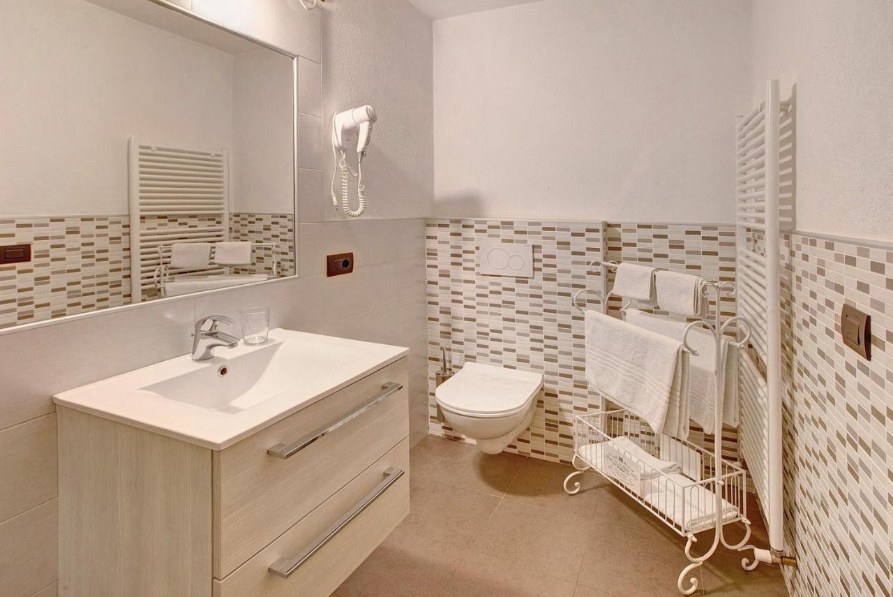 Appartamento Nonna Engadina Chalet Livigno Exteriör bild