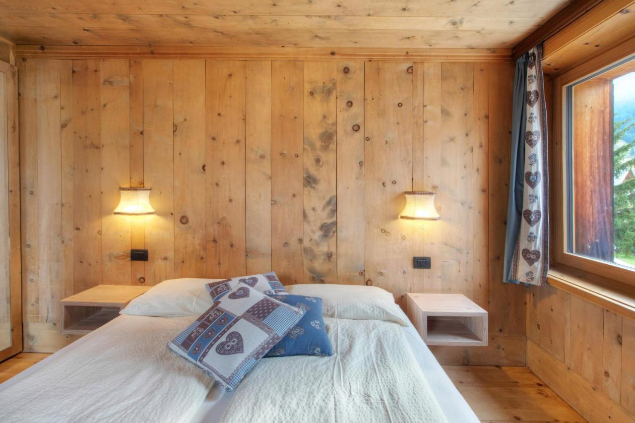 Appartamento Nonna Engadina Chalet Livigno Exteriör bild